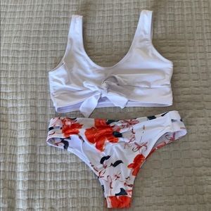 CUPSHE BATHING SUIT. NEVER BEEN WORN. SIZE MEDIUM.